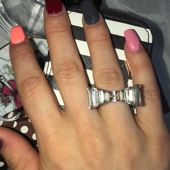 Meet your Posher, Sammie - Picture 8 of 8